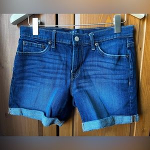 GAP denim shorts Size 28 (waist 15”)